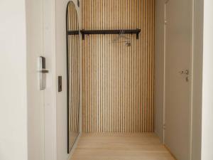 Mountain Retreat for 4 in Are Ski-In Ski-Out Apt- No Windows