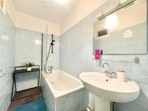 Appartements LA PASSERELLE 1D - Quartier Gare - Wifi : photos des chambres