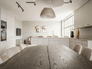 Are Alpine Retreat 6-Guest Ski Apt with Sauna