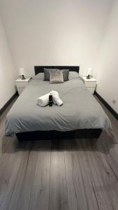 Modern 2 Bed near Turf Moor Football Stadium, Parks, Canal and Lake