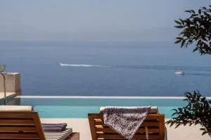 Limnionas 'Absolute' Cave Villa - Agios Leon