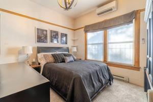 Rustic 3-Bedroom, 1.5-Bath Oasis by Downtown