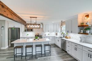 Family-Friendly Home with Yard 27 Mi to Nashville!