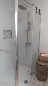 Apartments with parking space Klis, Split - 16979