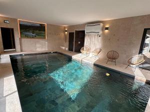 Maisons de vacances Gite Le Chambon-sur-Lignon, 5 pieces, 10 personnes - FR-1-582-39 : photos des chambres