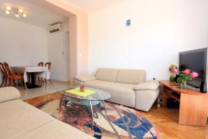 Apartments with parking space Opric, Opatija - 7744