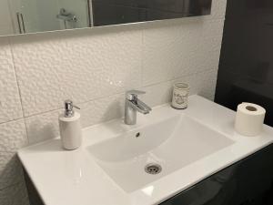 Apartments with parking space Zadar - 22262