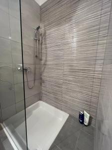 Apartments by the sea Jelsa, Hvar - 22256