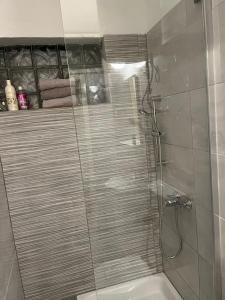 Apartments by the sea Jelsa, Hvar - 22256