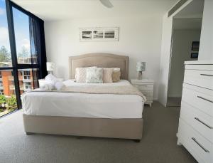 Boardwalk Burleigh Beach - Official