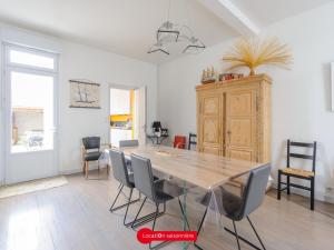 Maisons de vacances Maison Chatelaillon-Plage, 5 pieces, 8 personnes - FR-1-535-19 : photos des chambres