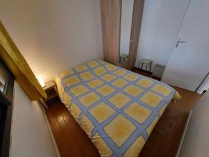 Appartement 2 Pièces avec Grande Terrasse et Parking – Proche Mer, Calme, 4 Couchages - FR-1-326-653
