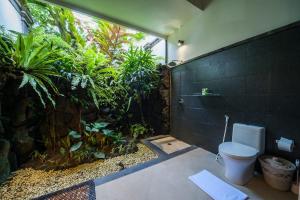 Luxury 3BR Infinity Jungle View Aashaya Villa Ubud
