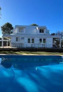 Gorgeous Country Cottage In Lovely Private Grounds - Willow Tree