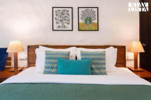 The Courtyard by StayVista - Private Pool with Rustic Charm, Vibrant Courtyard, Spacious Verandah & Garden