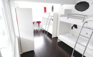 Private 6-bed Family Room with Bathroom room in Design Hostel 101 Dalmatinac