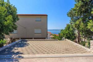 Apartment in Crikvenica 34976