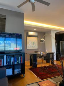 Downtown Stylish Flat