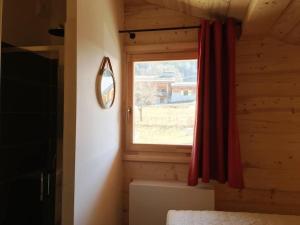 Chalets Individual chalet for up to 12 people maximum : photos des chambres