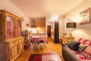 Le Roc dAude - Station Les Angles parking privé