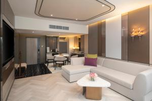 Suite Grand 2 Phòng Ngủ (Two Bedroom Grand Suite)