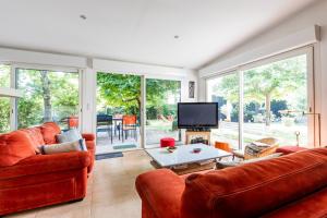 Idéalement situé - superbe jardin - 200m plage