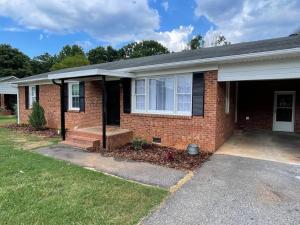 1 king2queen bd home next to big park