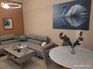 Swan Paradise Glyfada Apartment