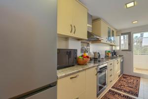 EvaMaria by Aguilarent