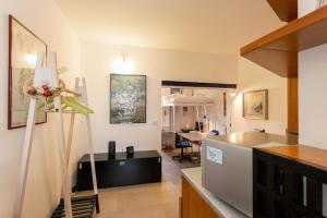 Accademia Studio by Halldis