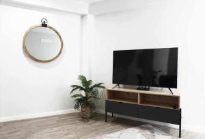 Pena Apartments - A by MTH