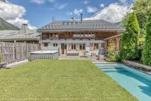 La Ferme du Crêt : piscine, sauna, jacuzzi 8 pers - 里雾诗