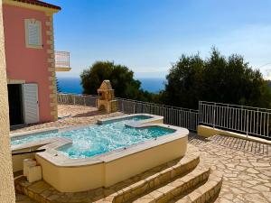 Villa Kaminia Rose private pool & Jacuzzi