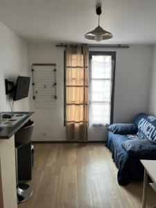 Appartement Ou chambres au Courtalon-au calme près de la gare