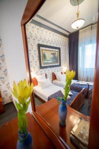 Twin Suite room in Bucharest Comfort Suites Hotel