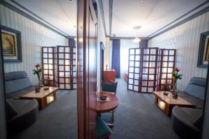 Family Suite room in Bucharest Comfort Suites Hotel