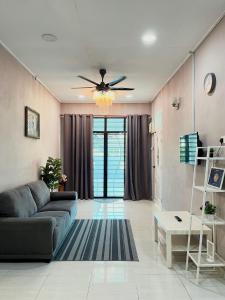 Aina Guest House