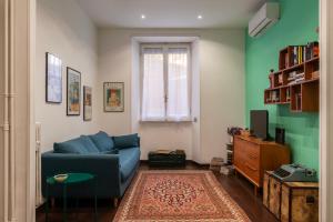 Piazza di Roma Turquoise Apartment