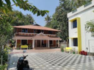 Quality Inn Apartments