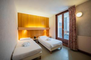 Villages vacances Azureva Areches : Chambre Quadruple - Vue sur Montagnes