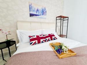 11 Guest Comfy 3 Room Koi Kinrara Suite, IOI Puchong, Bukit Jalil Pavilion, Bukit Jalil Stadium, Sunway Pyramid, Sunway Lagoon