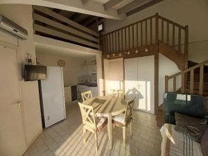 Appart mezzanine avec balcon Piscine