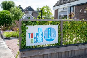 4 to 6 persons waterfront villa