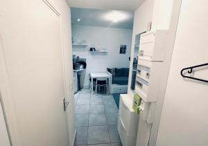 Studio Lille stylé avec WiFi, terrasse, proche gares