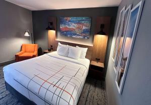 King Room room in La Quinta by Wyndham Chicago Gurnee