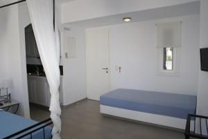 Petra & Fos Studios and Rooms Sifnos Greece