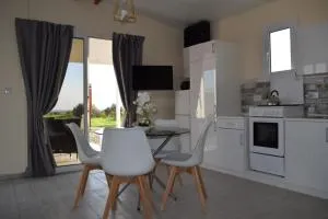 MERSINERA Paradise Garden 2 - Kivisil