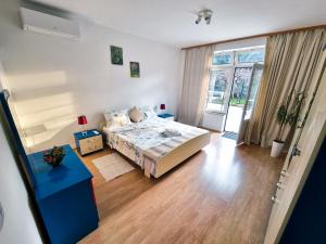 Retreat Apartments with free parking