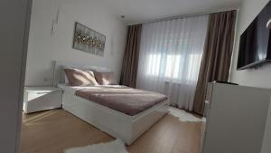 MINA modern & cozy apartment main city square GTC Skopje
