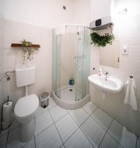 Margaret apartment 2